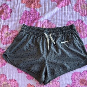 Vuori Clementine Short 2.0 Size S in Elm Dots